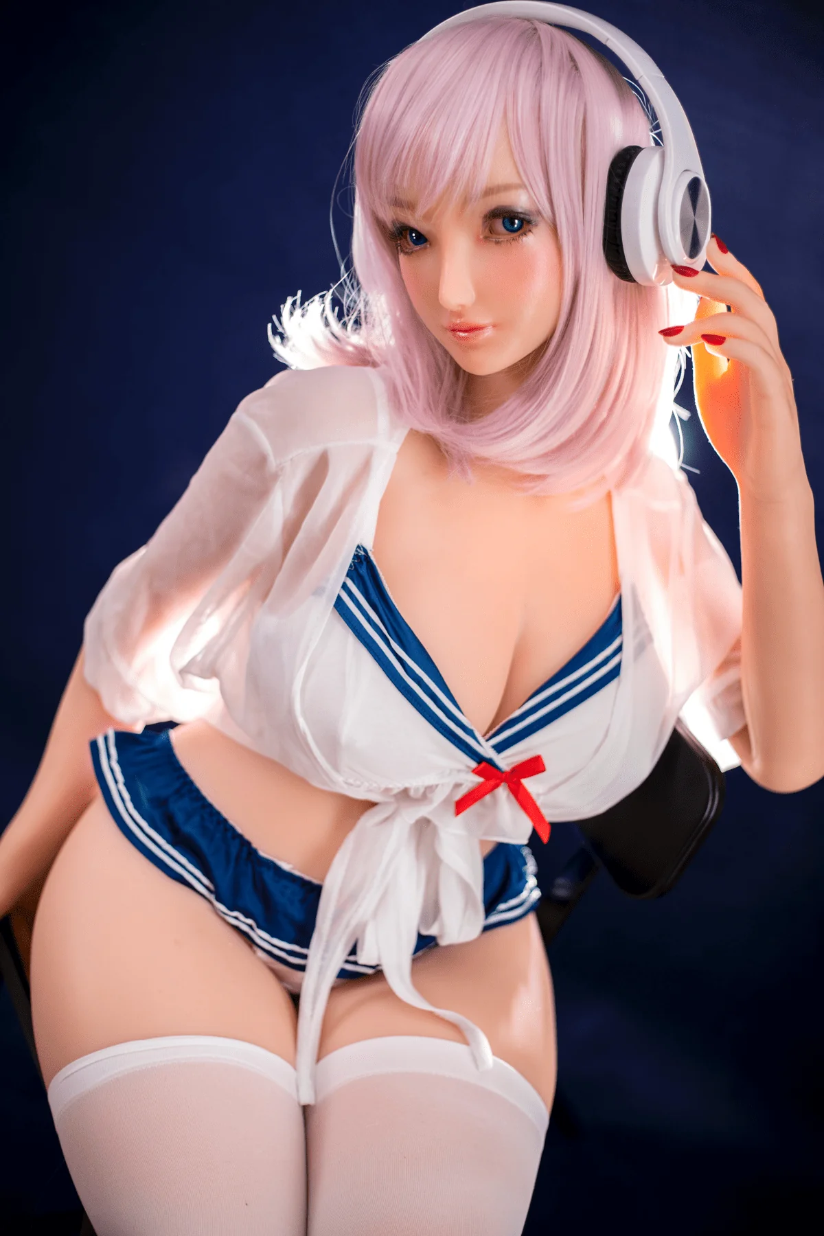 Moony: Hentai Sex Doll - Image 2